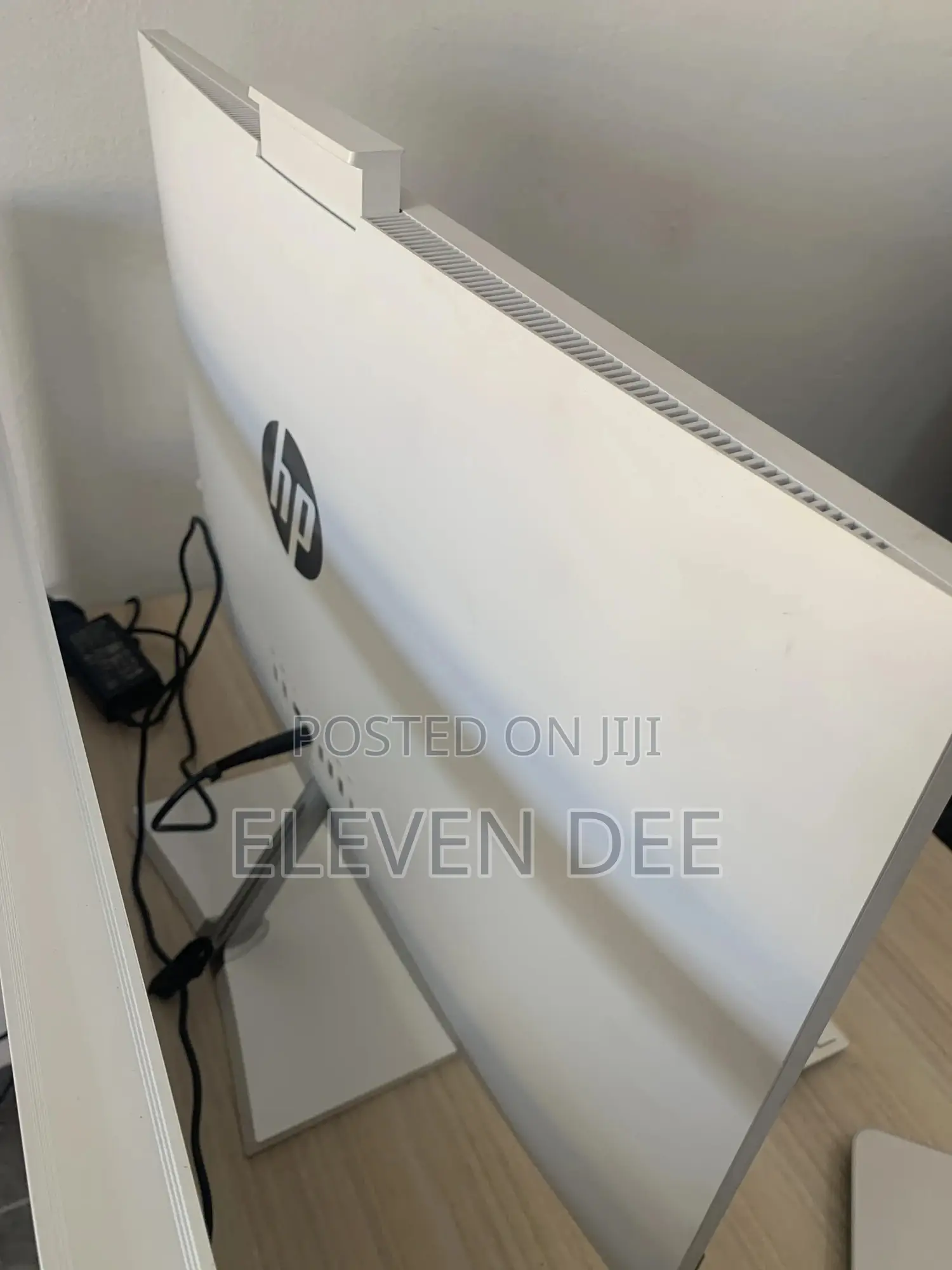 New Desktop Computer HP Pavilion 27 16GB Intel Core I7 SSD 512GB