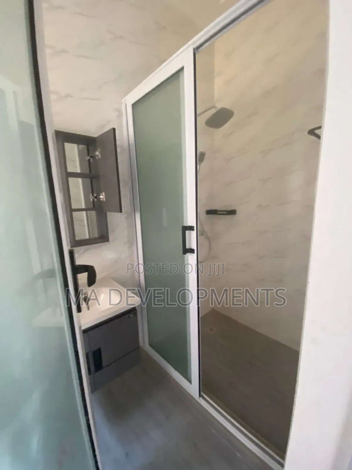 3bdrm House in Madev Realty, Israel Park for sale
