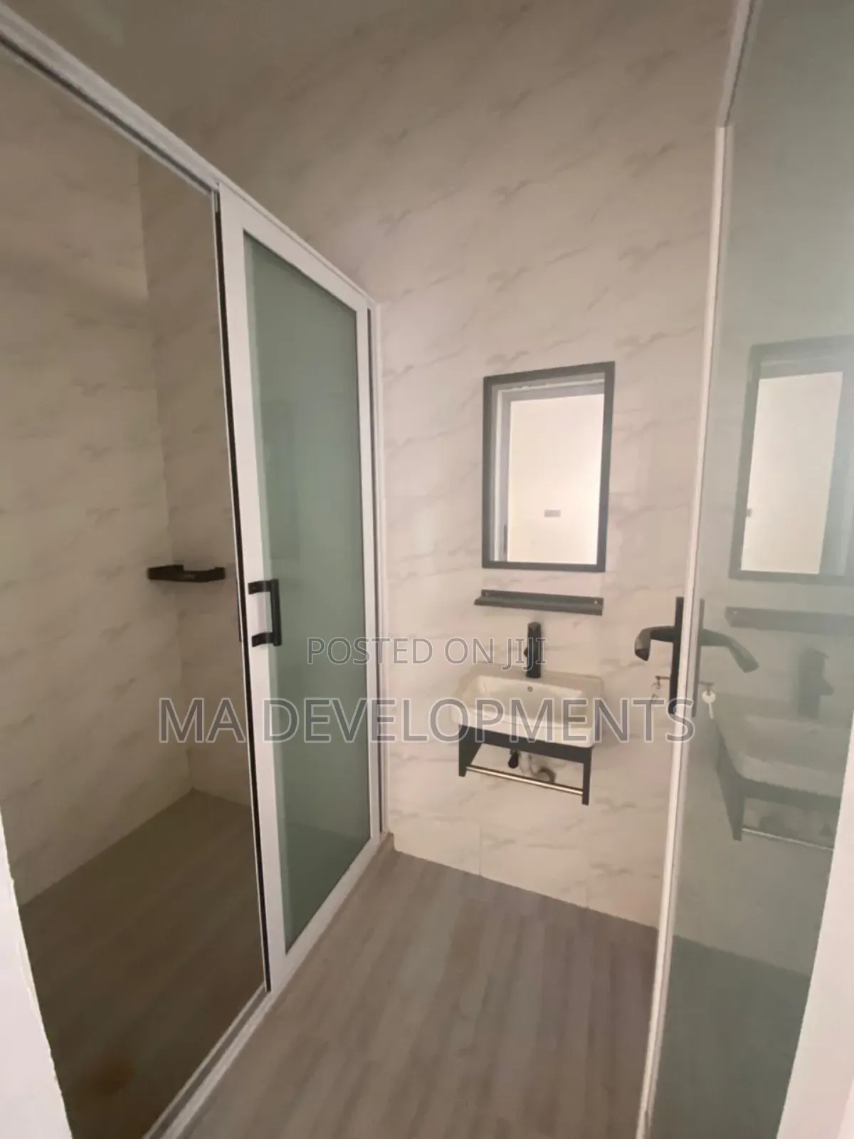 3bdrm House in Madev Realty, Israel Park for sale