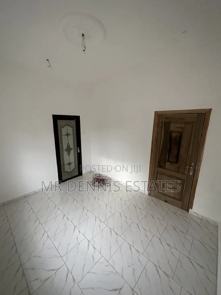 1bdrm Room & Parlour in Westhills Mall for rent