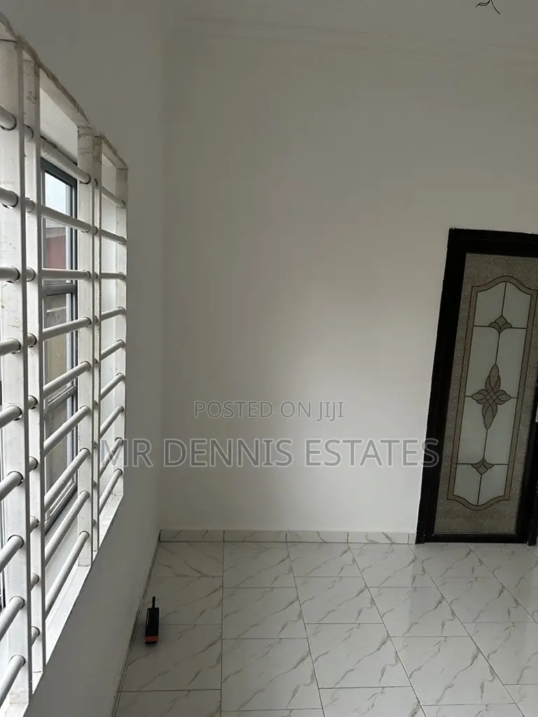 1bdrm Room & Parlour in Westhills Mall for rent