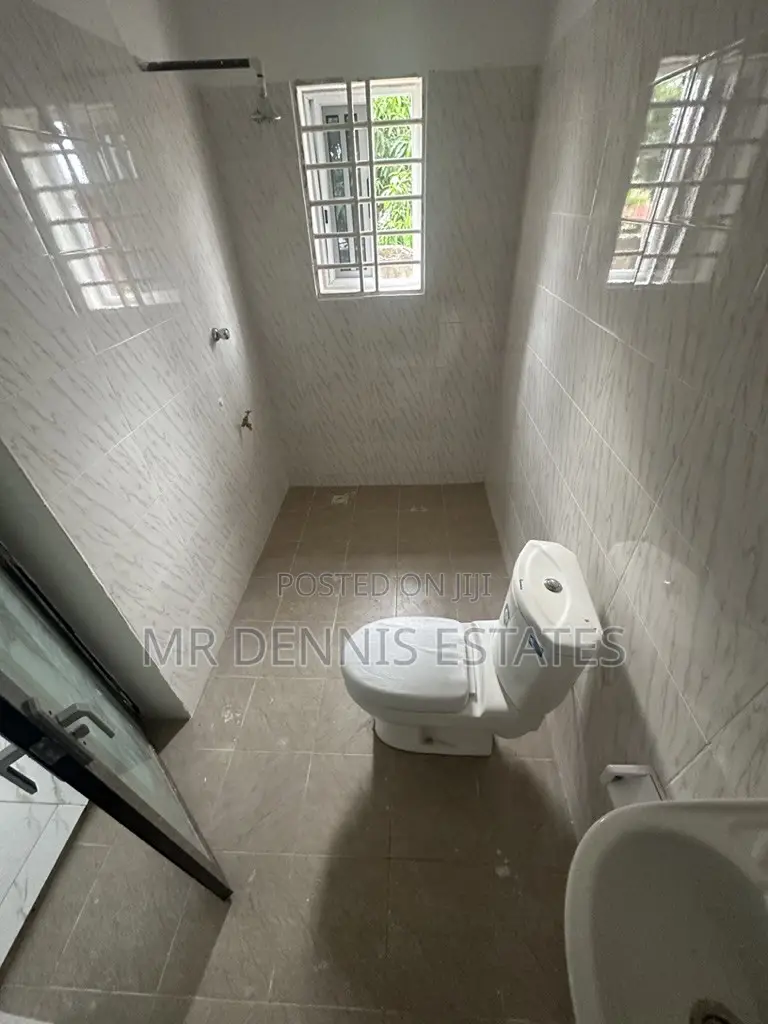 1bdrm Room & Parlour in Westhills Mall for rent