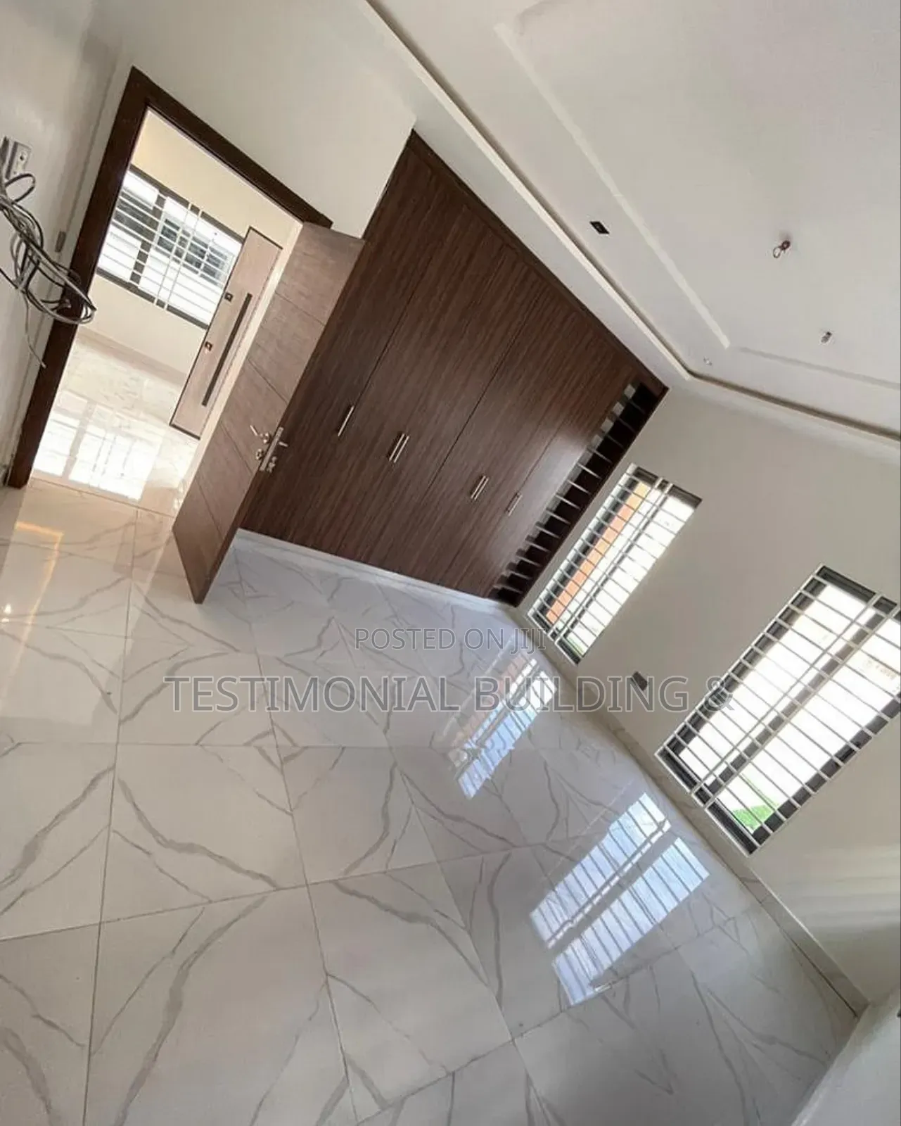 3bdrm House in Testimonial Building, Lake Side Estate for rent