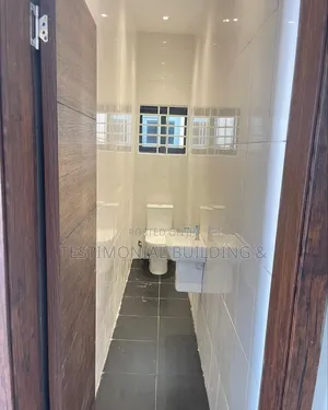3bdrm House in Testimonial Building, Lake Side Estate for rent