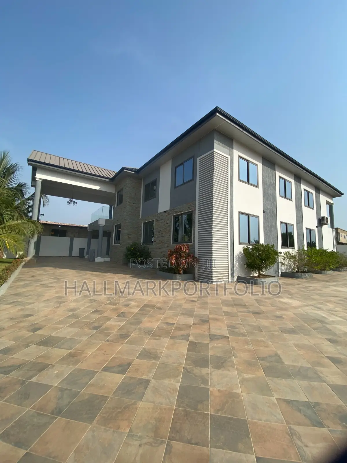 Furnished 5bdrm House in Kokrobite Beach, Weija for sale