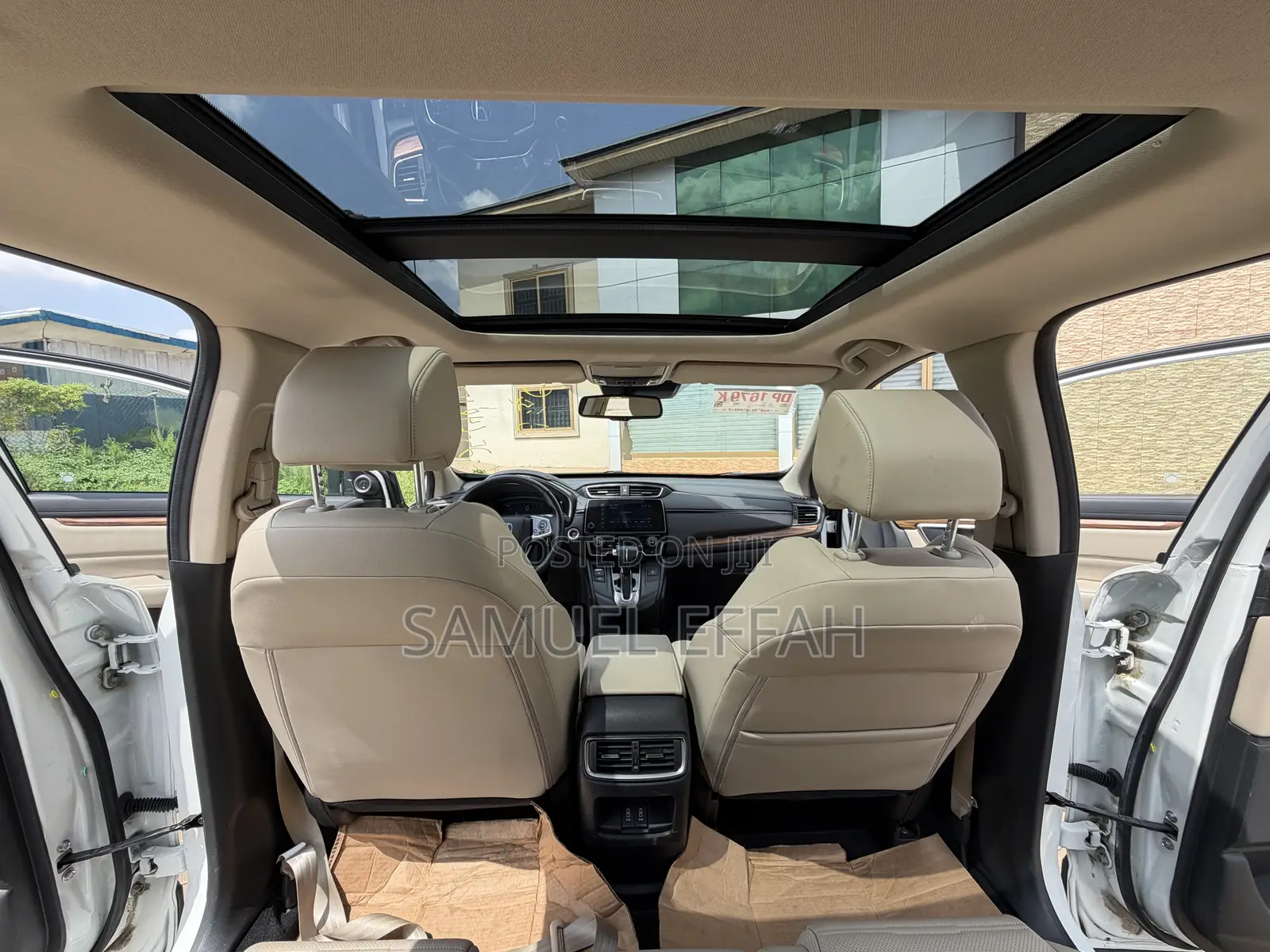 Honda CR-V Touring 4dr SUV AWD (1.5L 4cyl CVT) 2017 White