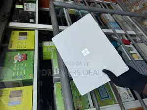Laptop Microsoft Surface Laptop 8GB Intel Core I5 SSD 128GB