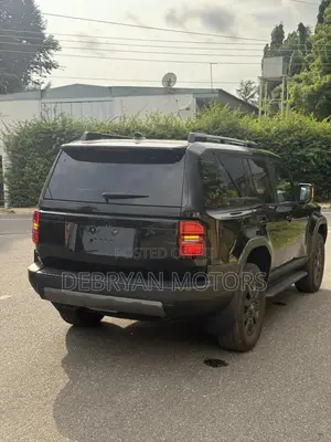 Toyota Land Cruiser Prado 2.8 2024 Black