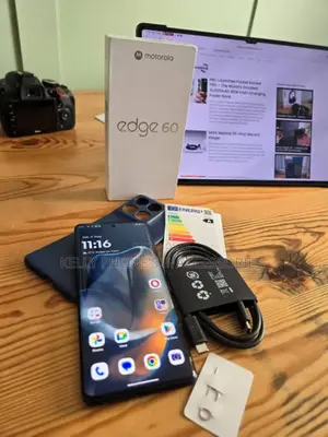 New Motorola Edge 60 Pro 512 GB Blue