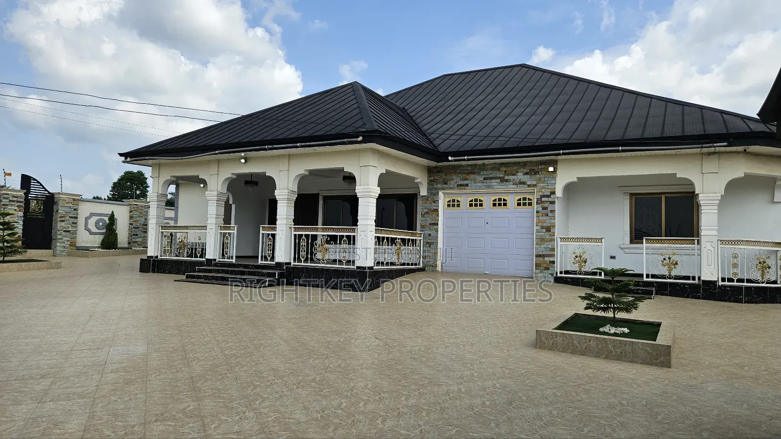 Furnished 4bdrm House in Rightkey, Kumasi Metropolitan for sale