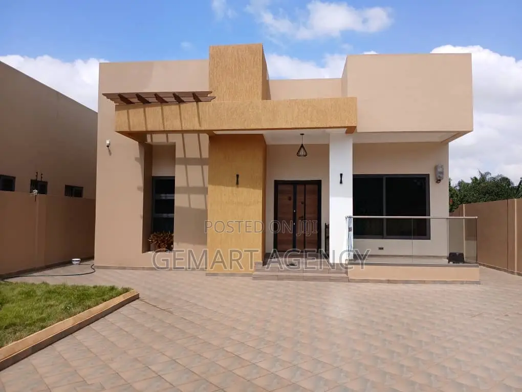 3bdrm House in Taifa for sale