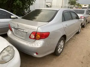 Toyota Corolla Altis 2010 Silver