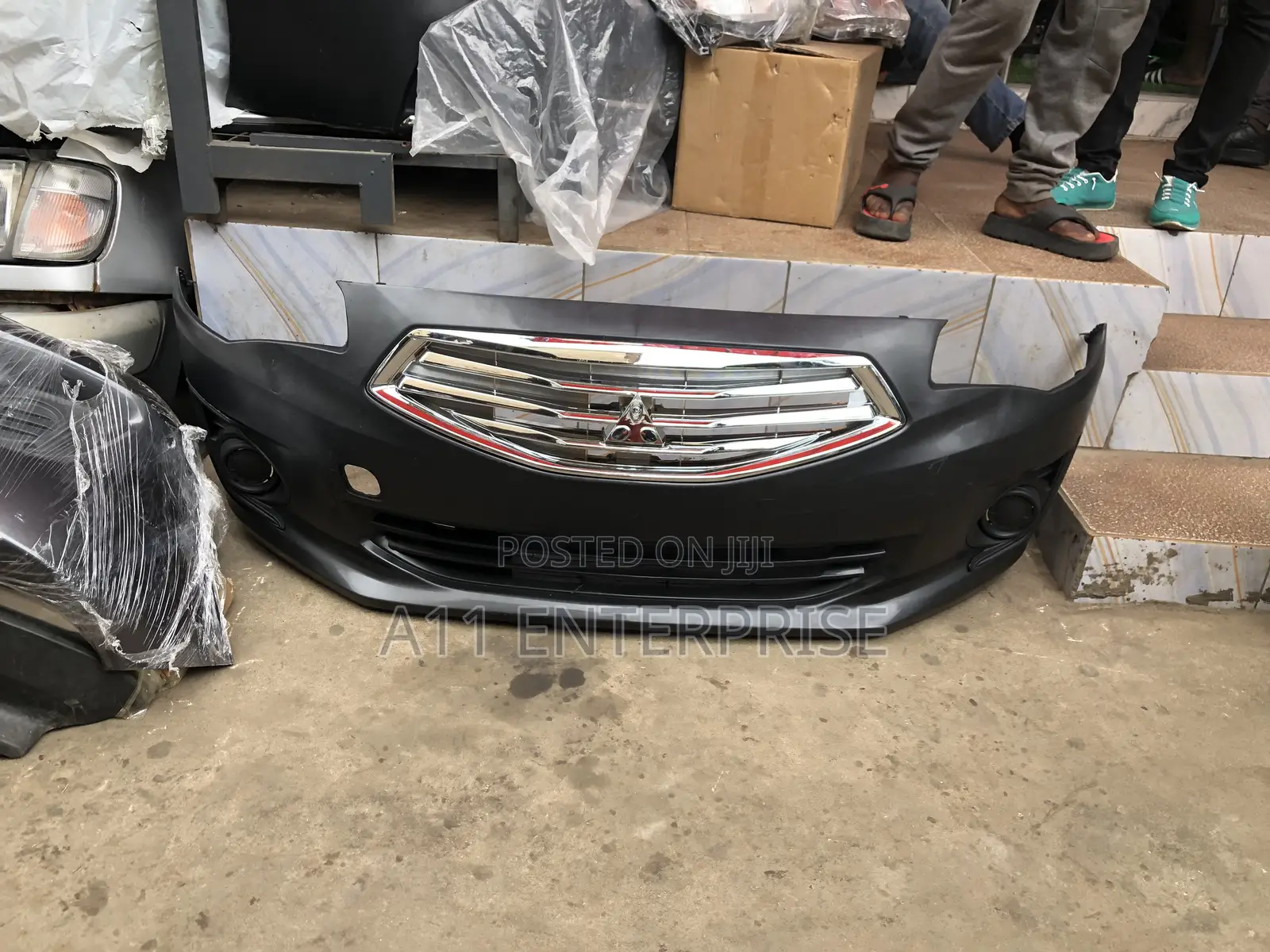 Mitsubishi Mirage 2017 Salon Complete Front Bumper