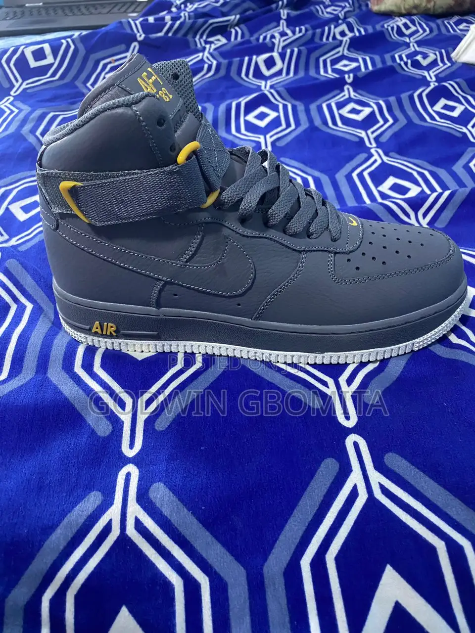 Nike Air Force 1