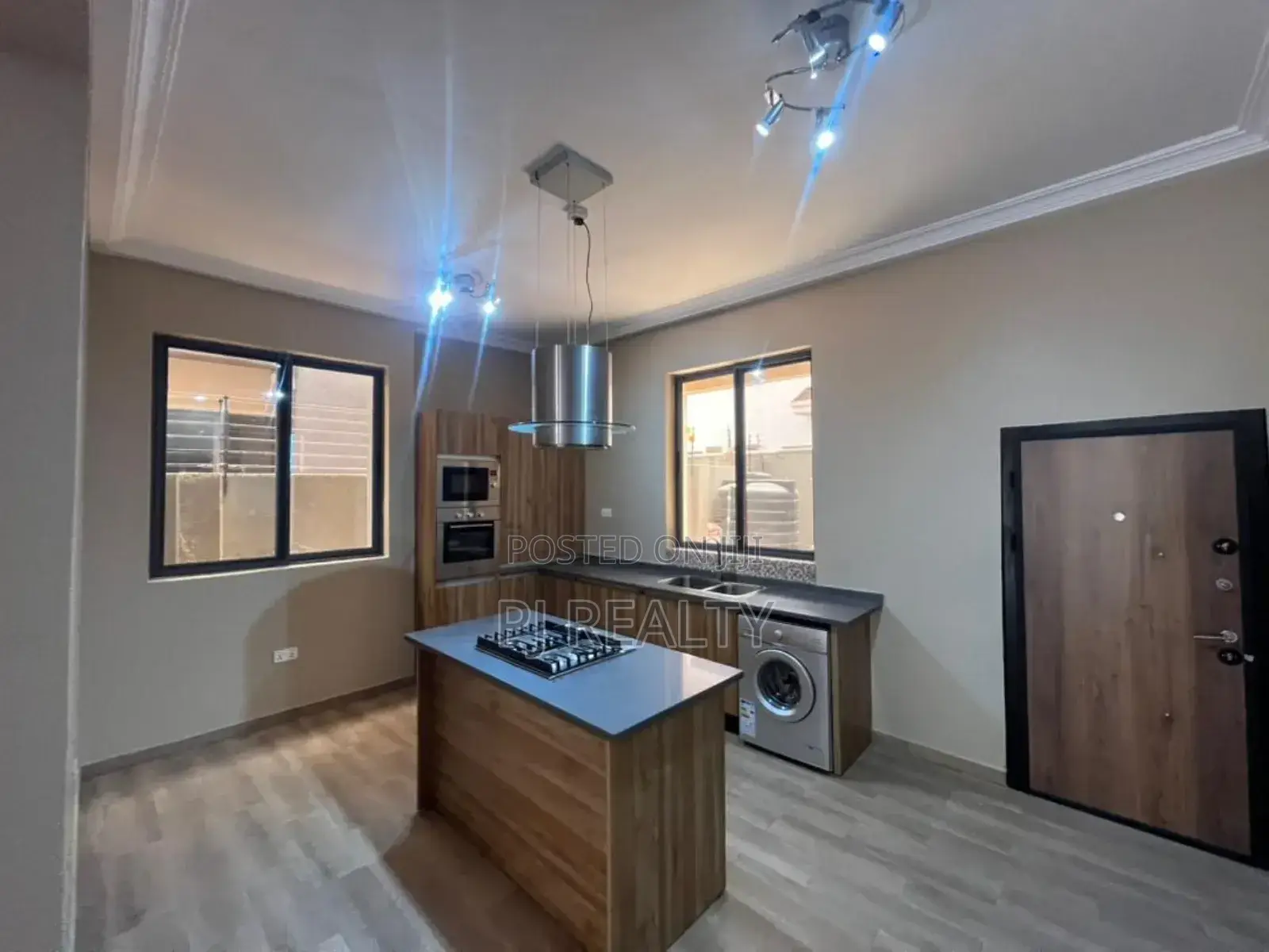 3bdrm House in Trasaco Road, East Legon for rent