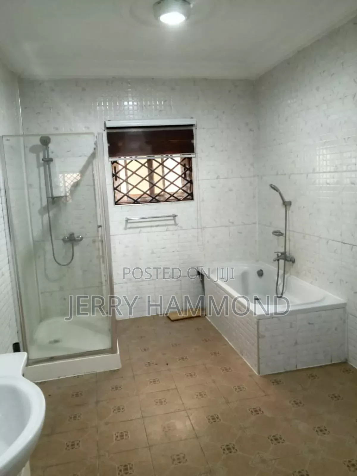 4bdrm House in East Airport, Tseaddo for rent