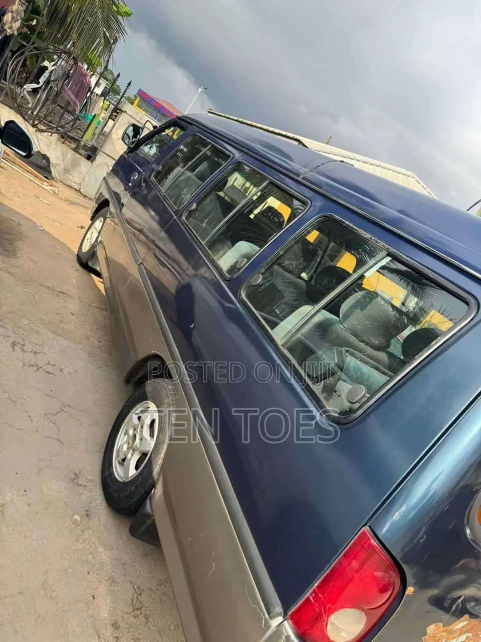 Hyundai H-100 2004 Blue