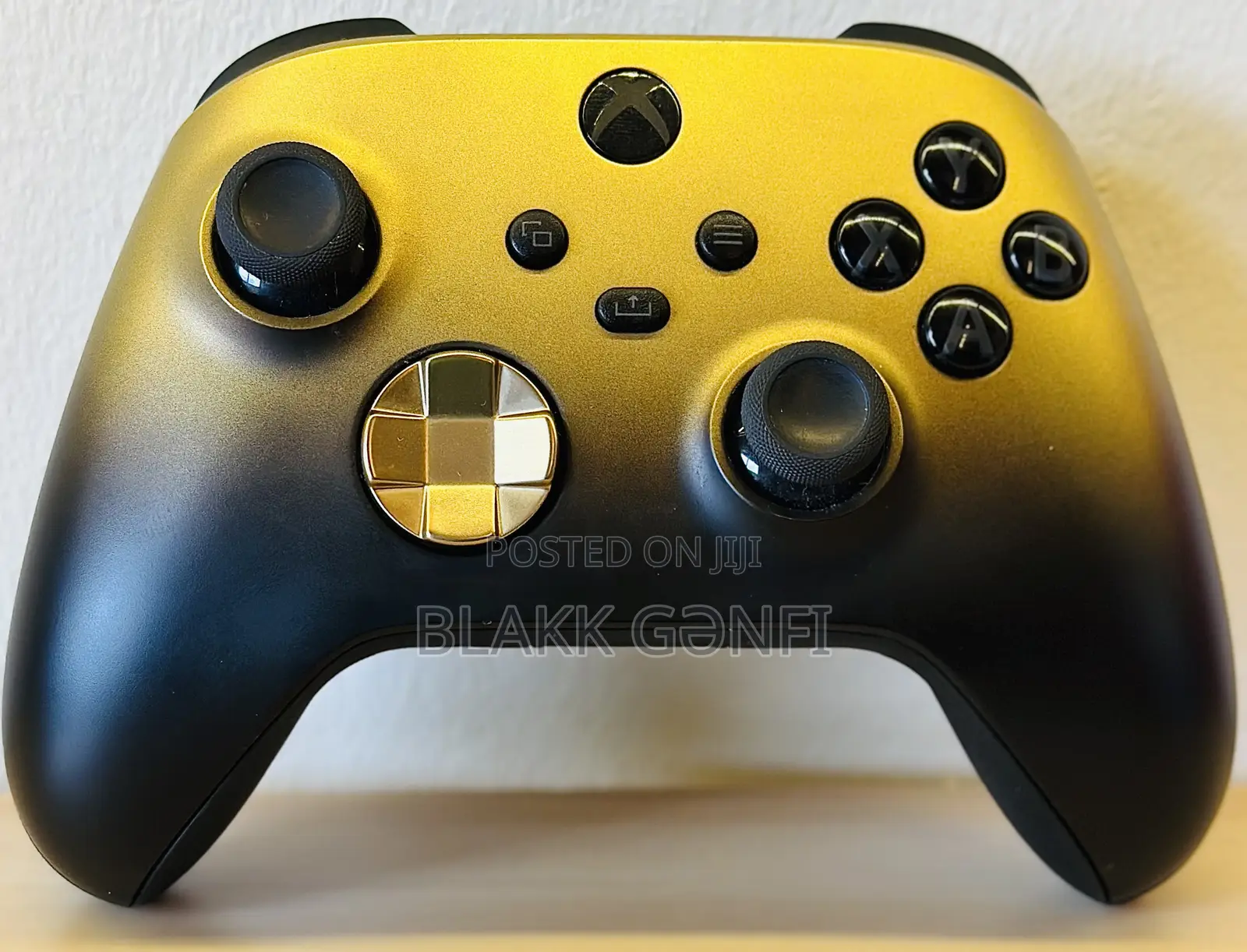 Xbox Series X/S Gold&Black Controller