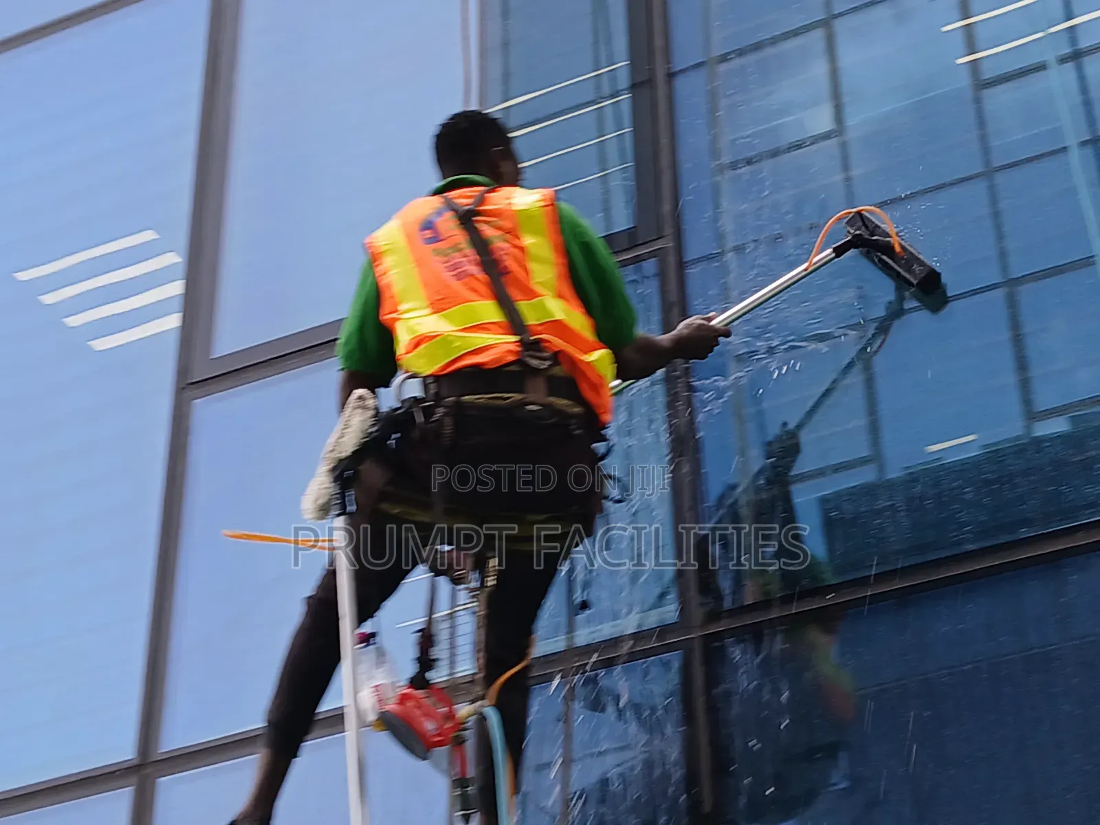 Front Window Glass Cleaning