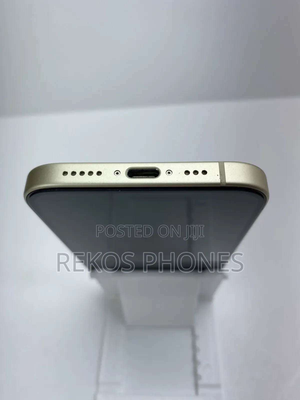 New Apple iPhone 15 256 GB Yellow
