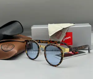 Ray-ban Bonnie Rb3710 Sunglasses With A Polished Black