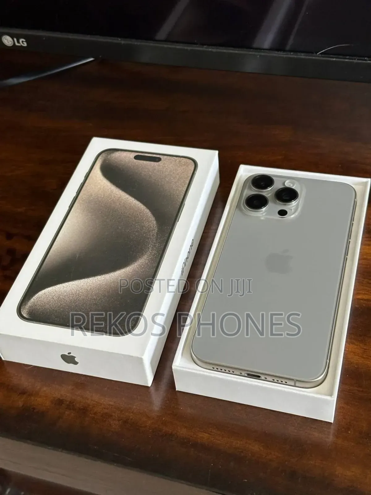 New Apple iPhone 15 Pro Max 512 GB White