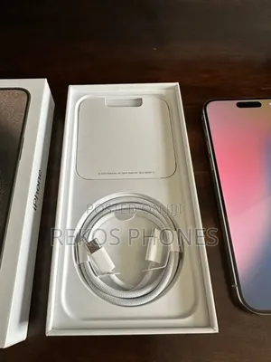 New Apple iPhone 15 Pro Max 512 GB White