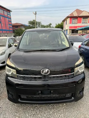 Toyota Voxy 2012 Black