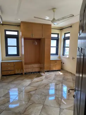 5bdrm House in Otano for rent