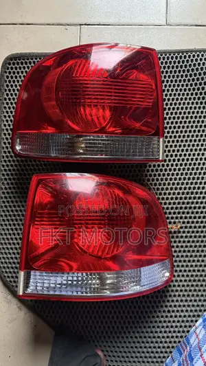 Volkswagen/Vw Touareg Taillight 2002,2003,2004,2005,2006,2007,2008,09
