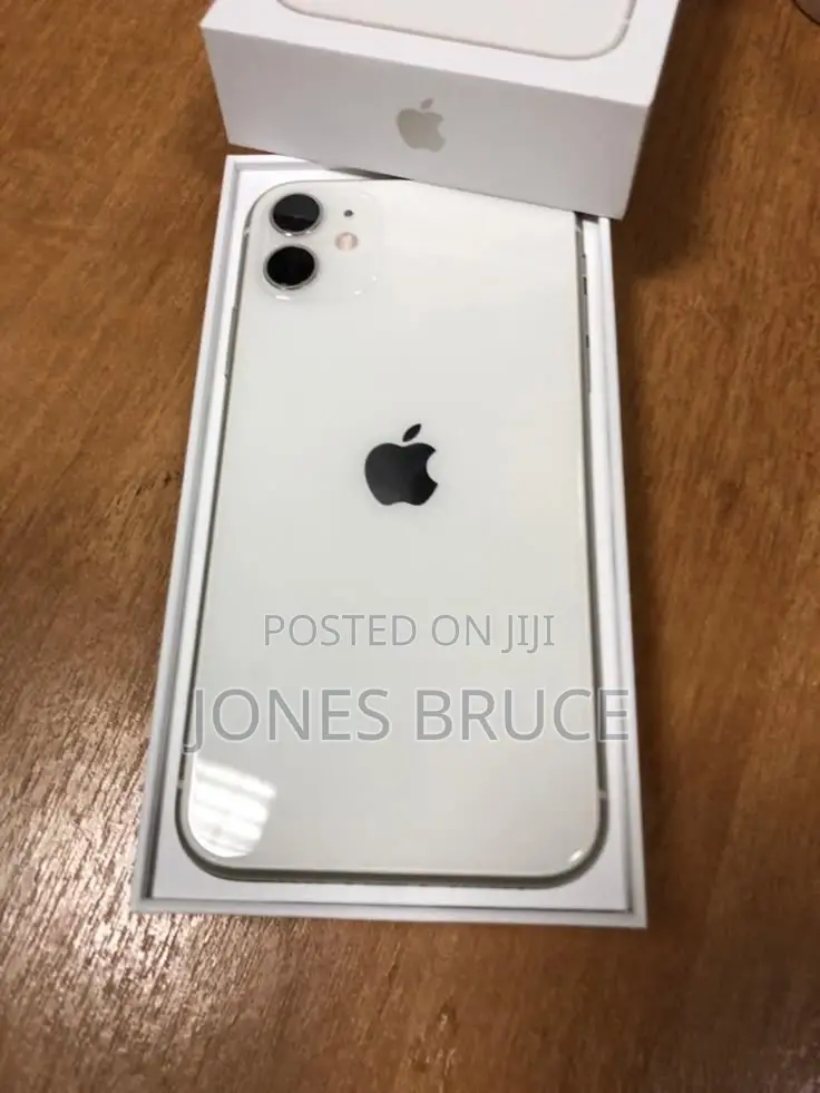 New Apple iPhone 11 128 GB White