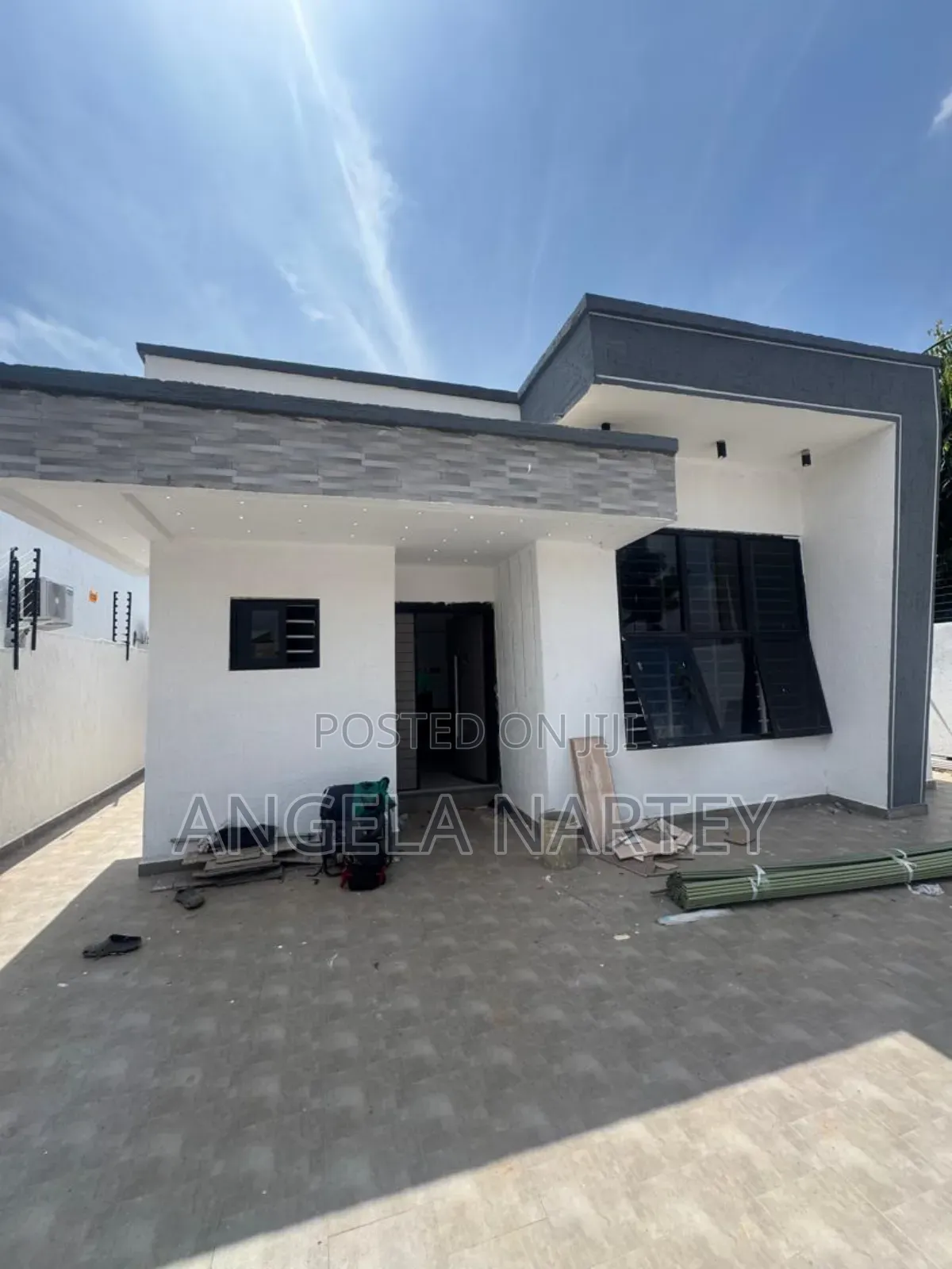 3bdrm House in Sakumono Estates for sale