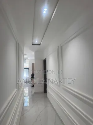 3bdrm House in Sakumono Estates for sale