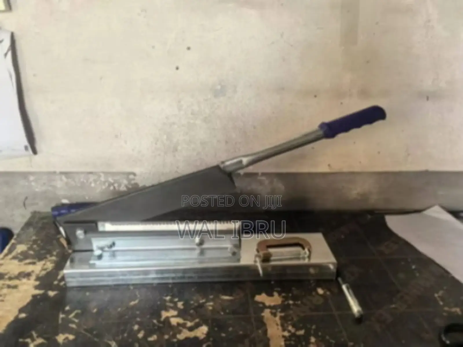 Guillotine Bone and Meat Cutter