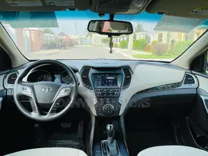 Hyundai Santa Fe SE AWD 2017 Black