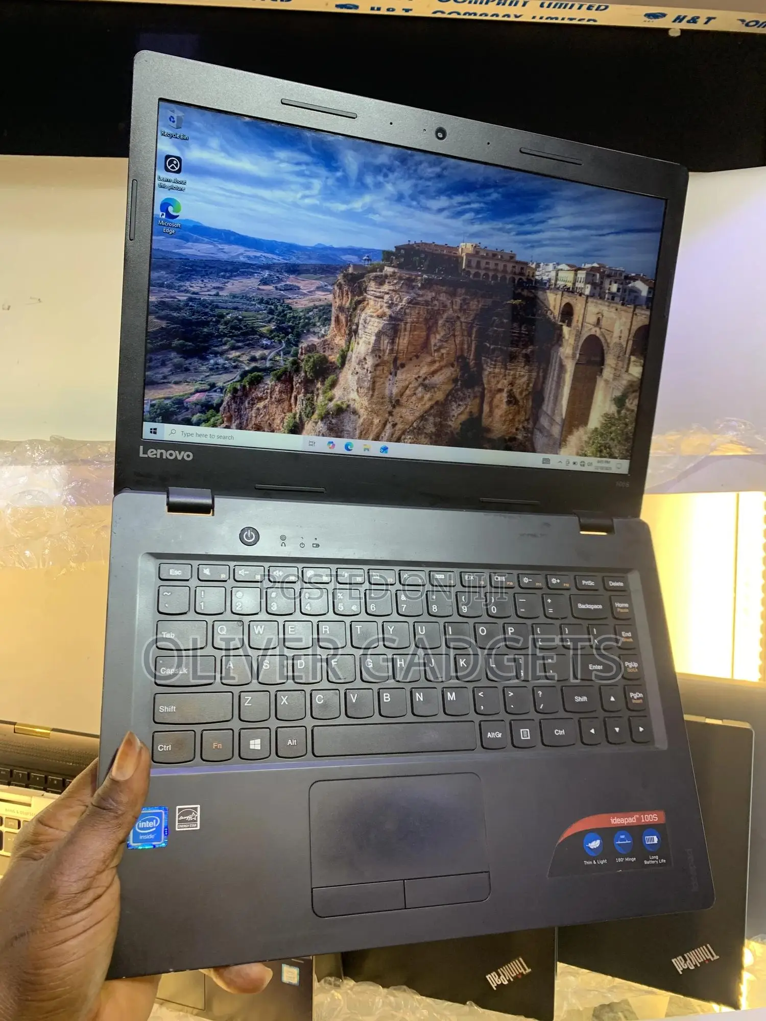 Laptop Lenovo IdeaPad 100 4GB Intel SSD 128GB