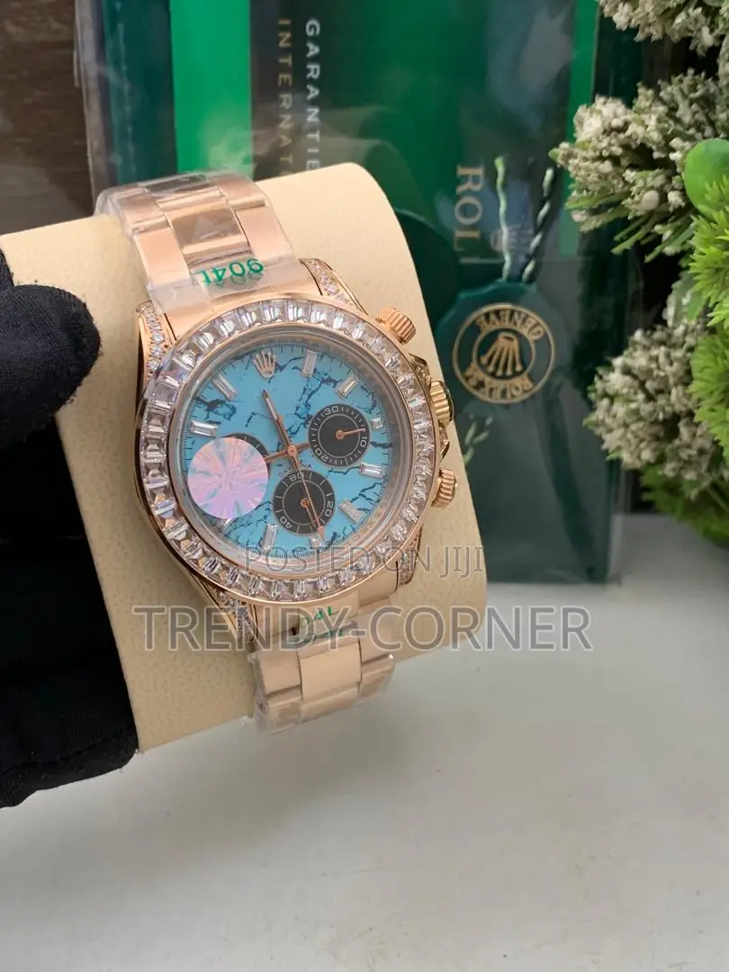 Rolex Submariner Date ( “Hulk" / "Kermit" Model )