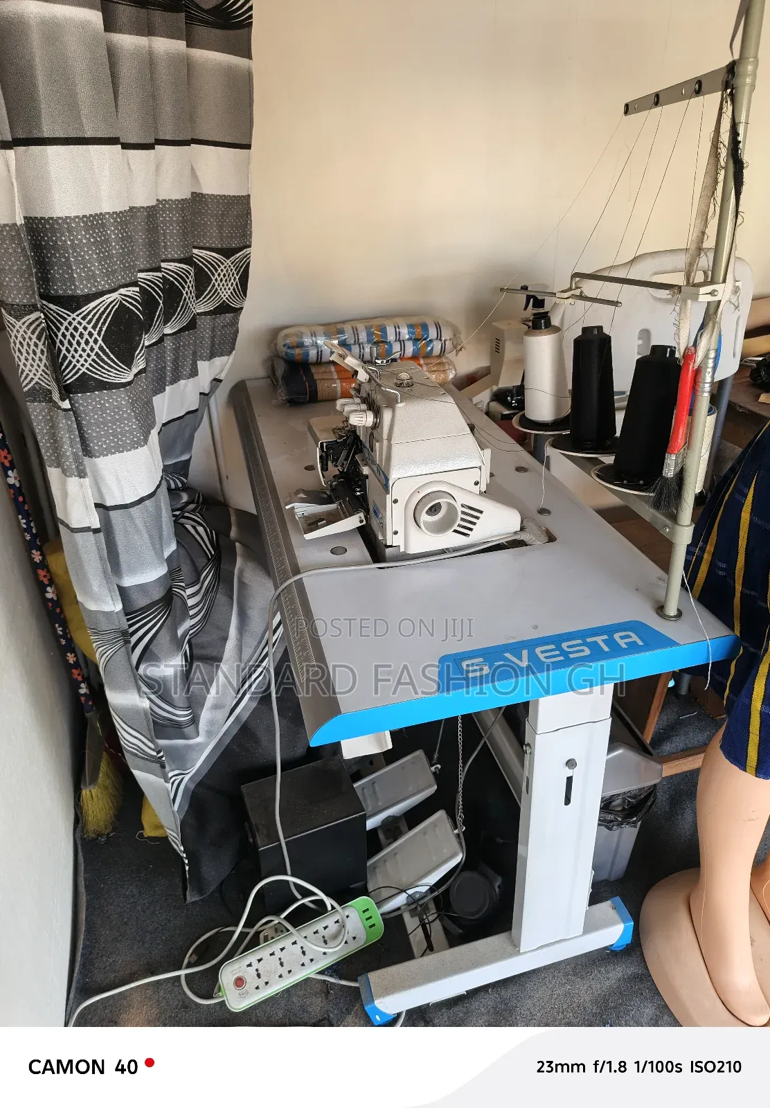 Knitting Machine