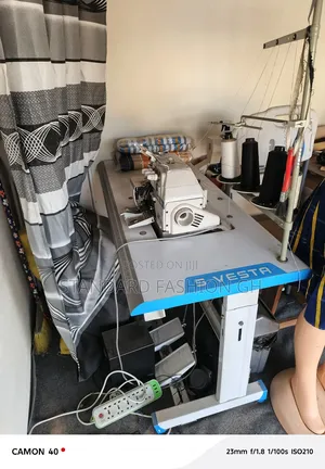 Knitting Machine