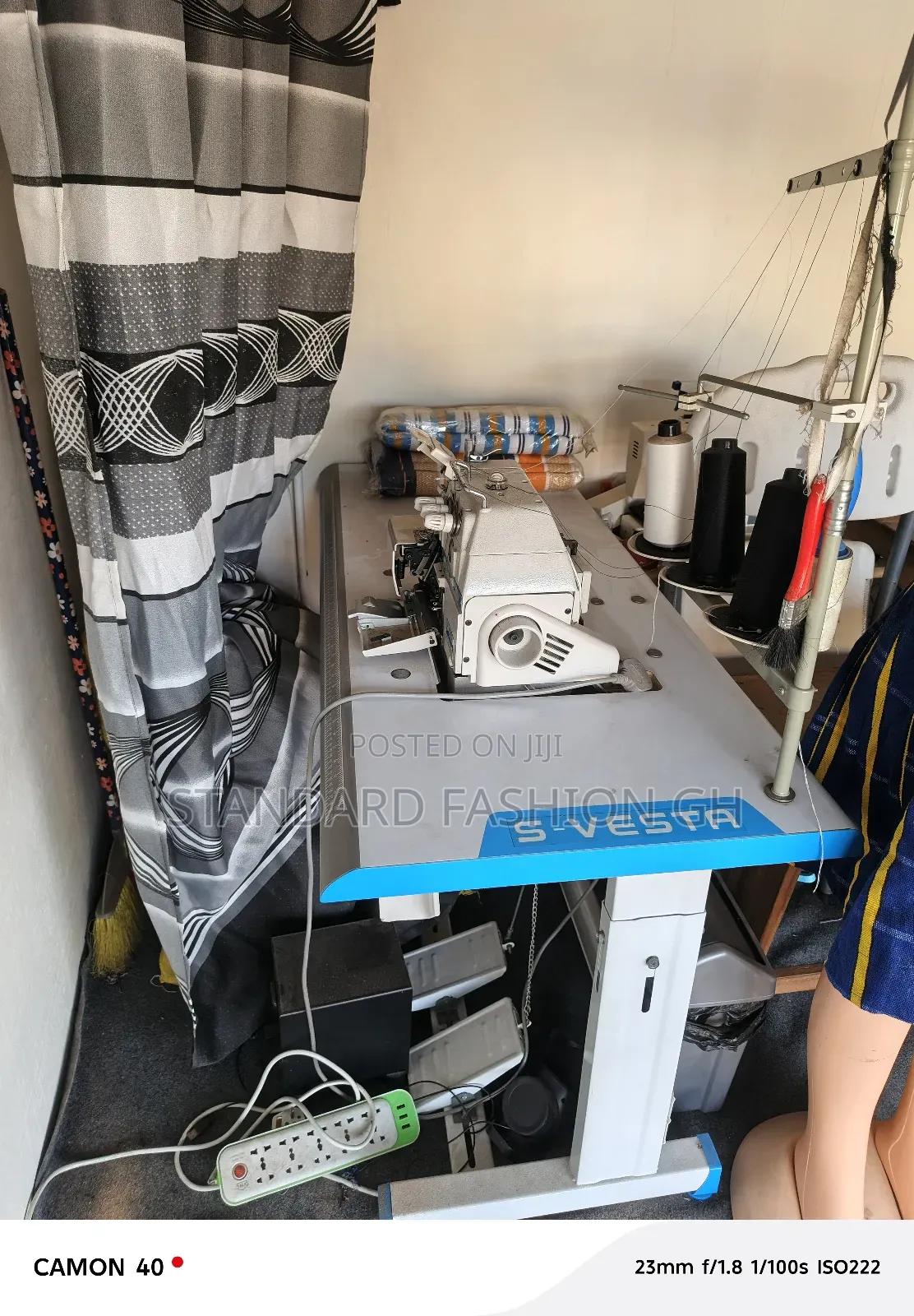 Knitting Machine