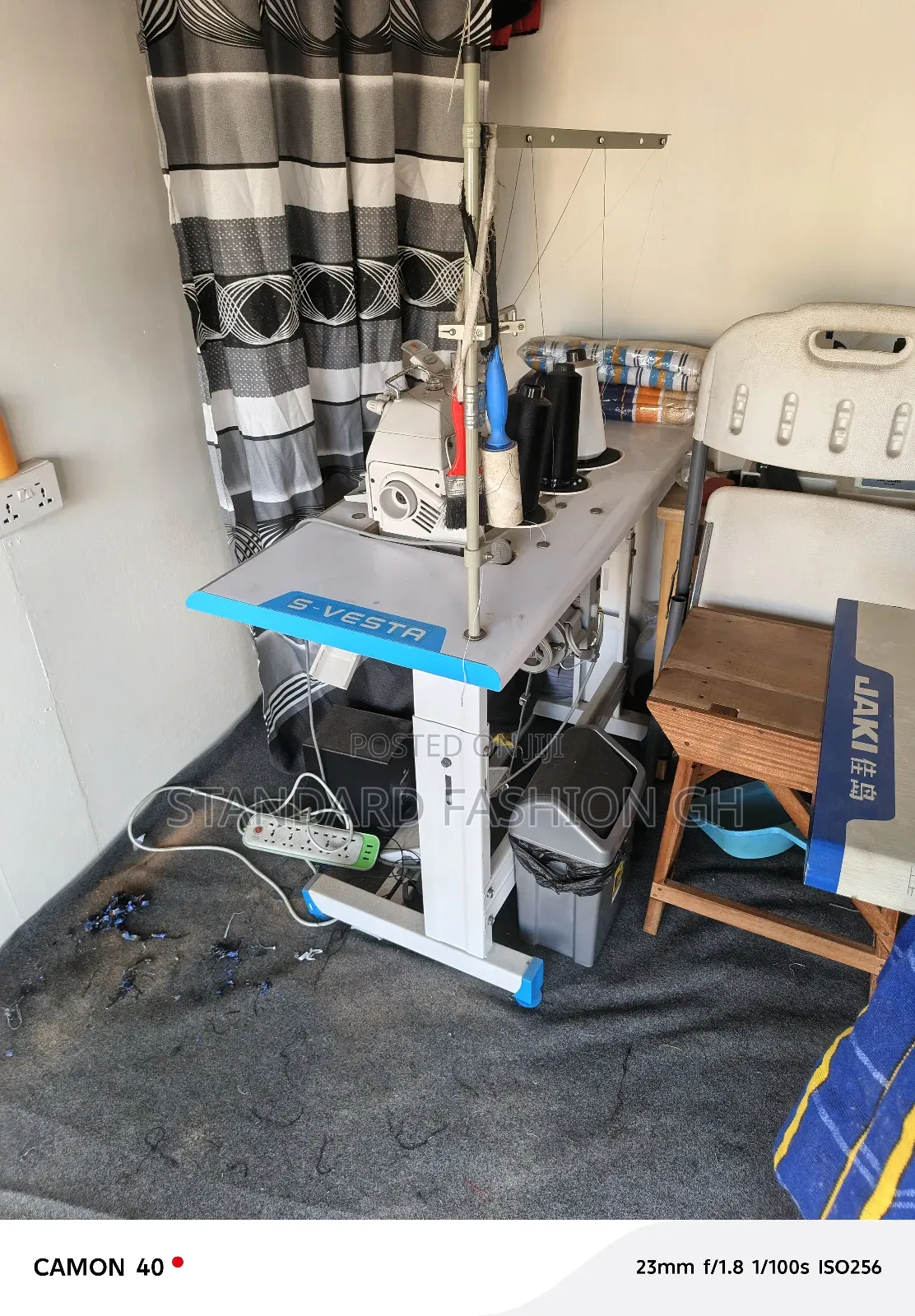 Knitting Machine
