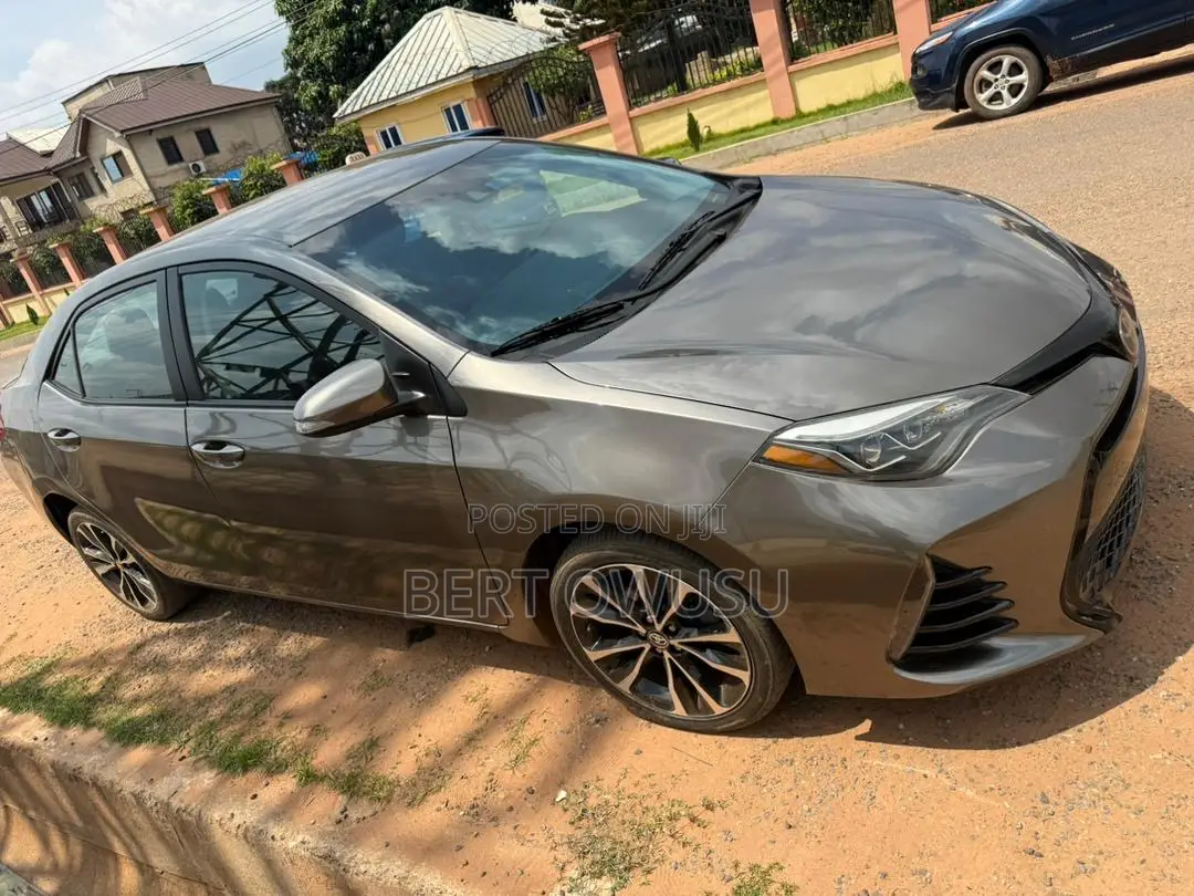 Toyota Corolla 2019 Gray