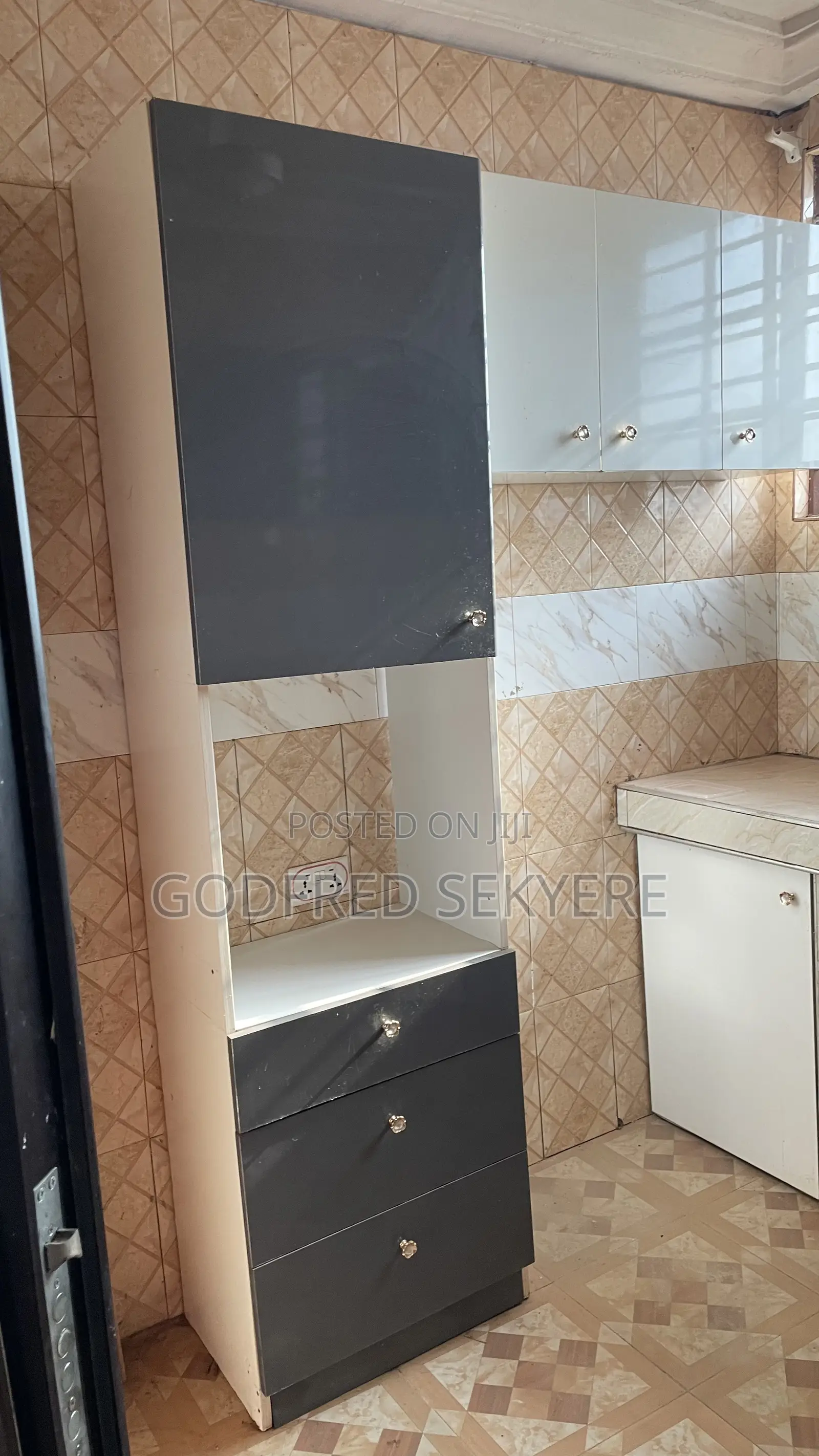 Furnished 3bdrm Apartment in Adeleke Estates, Kumasi Metropolitan