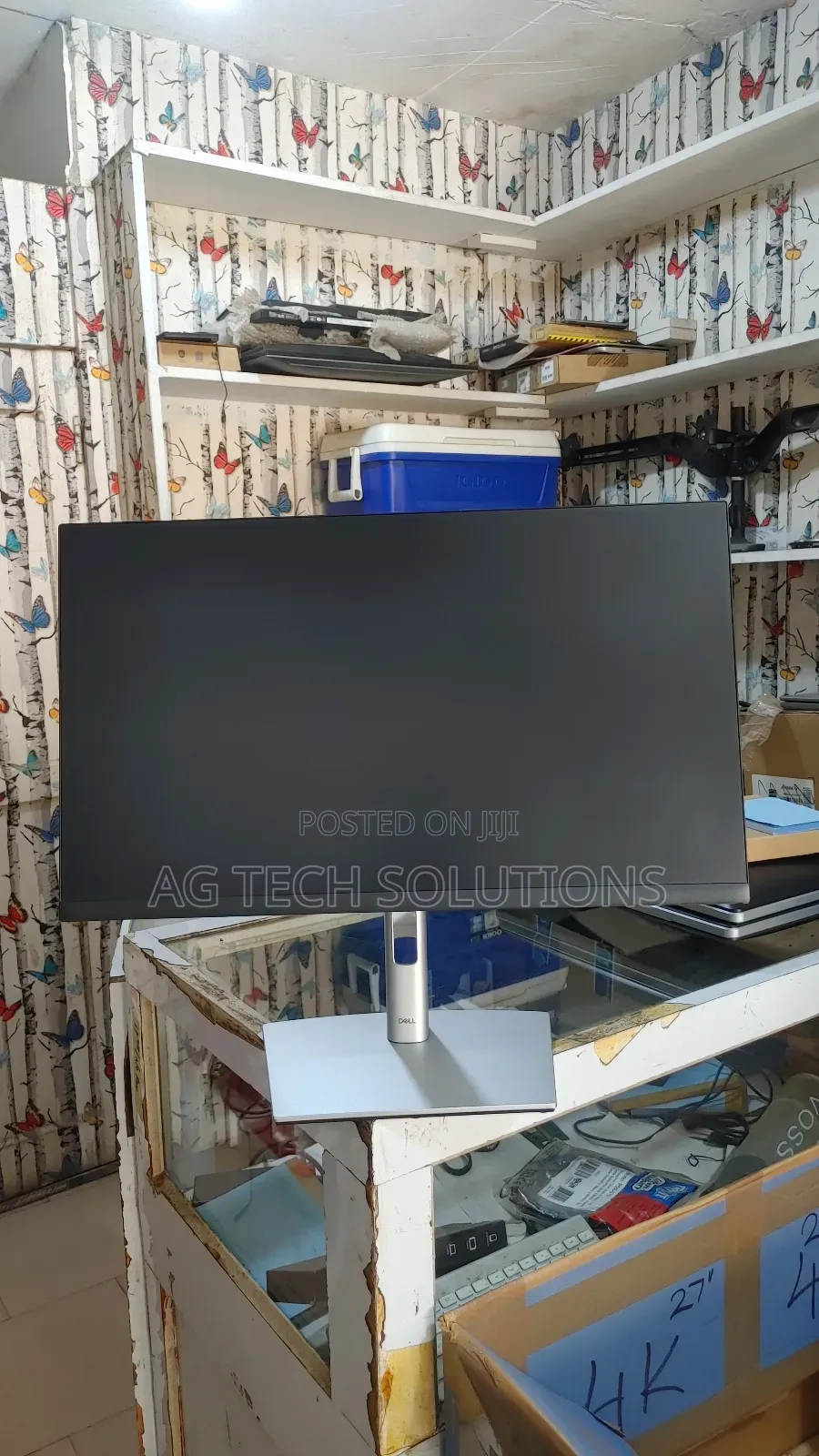 Dell Edgless Monitor P2422h