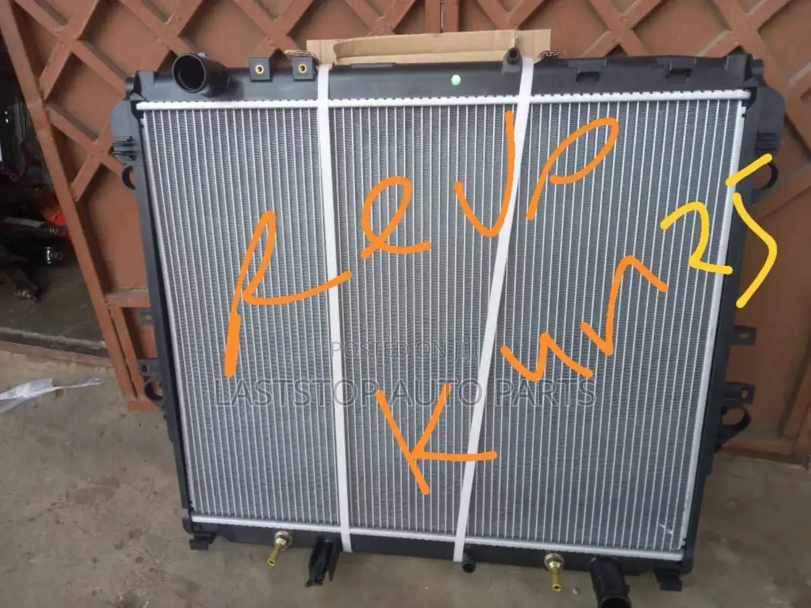 Hilux Revo, Kun25 Radiator [Water Tanks] - Abossey Okai to All Areas.
