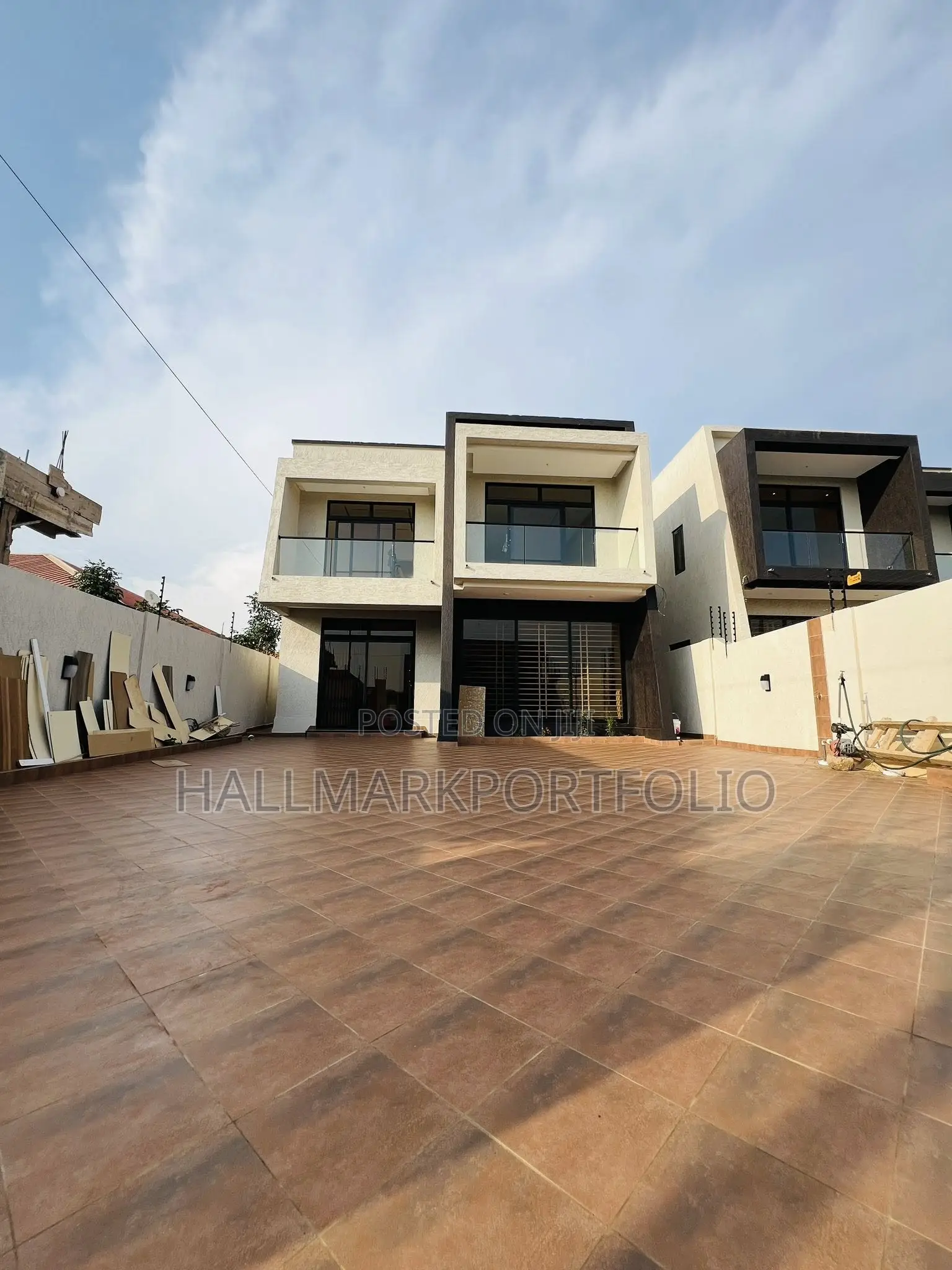 5bdrm House in East Legon Hills, Ashaley Botwe for sale