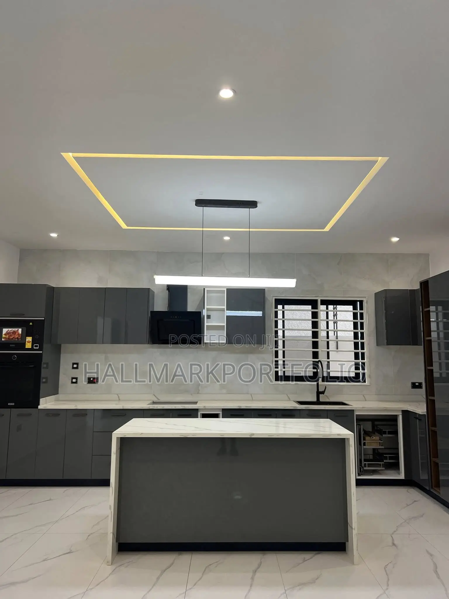 5bdrm House in East Legon Hills, Ashaley Botwe for sale