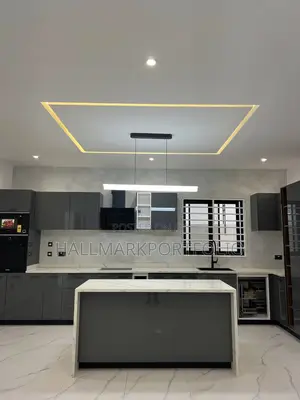 5bdrm House in East Legon Hills, Ashaley Botwe for sale