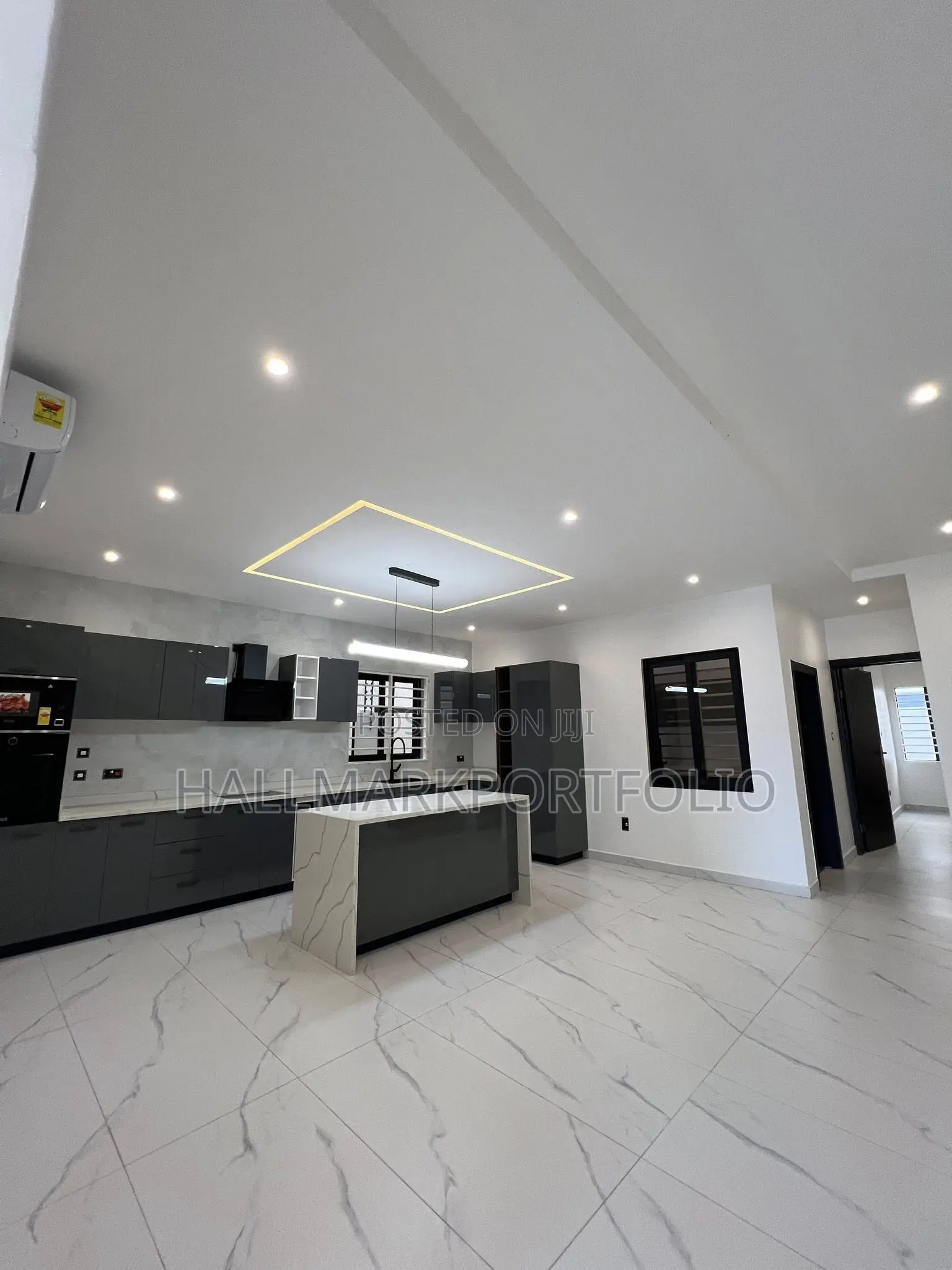 5bdrm House in East Legon Hills, Ashaley Botwe for sale