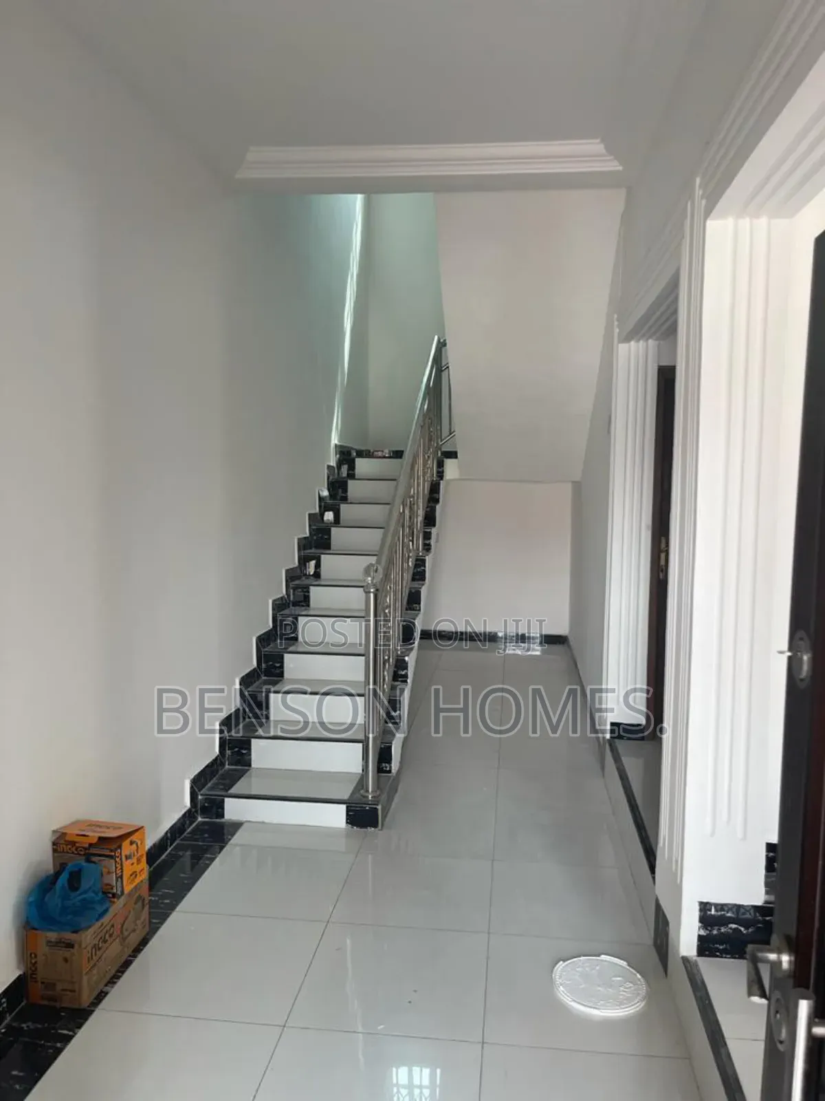 4bdrm Apartment in Kwabenya for rent